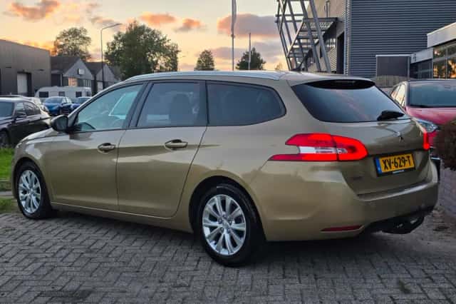 Peugeot 308 (2018) thumbnail 3
