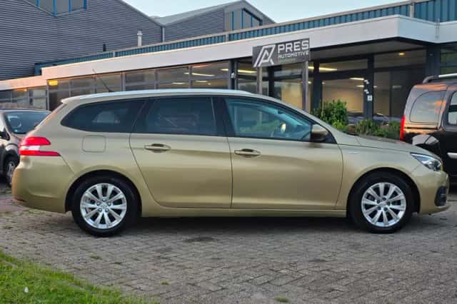 Peugeot 308 (2018) thumbnail 6