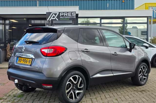 Renault Captur (2016) thumbnail 5