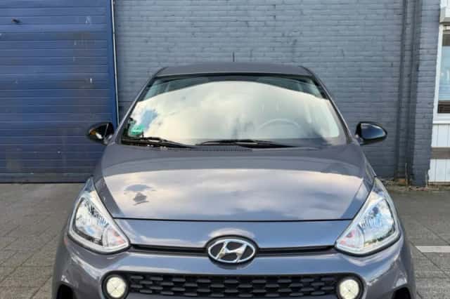 Hyundai i10 (2019) thumbnail 3