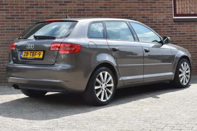 Audi A3 (2012) thumbnail 3