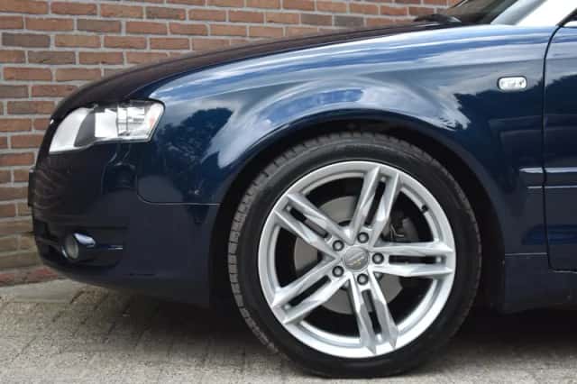 Audi A4 (2005) thumbnail 5