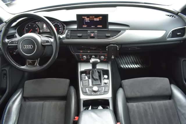 Audi A6 (2014) thumbnail 2