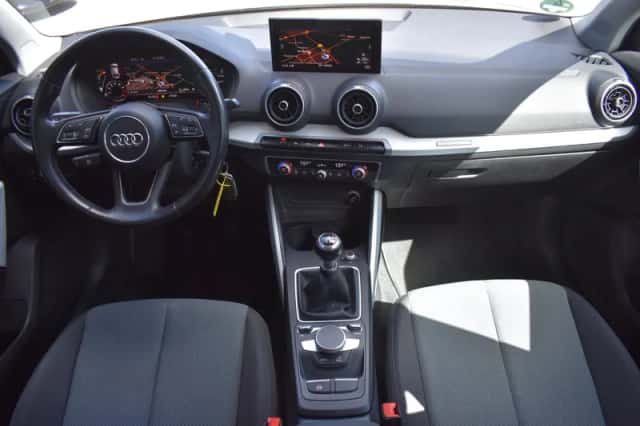 Audi Q2 (2017) thumbnail 2