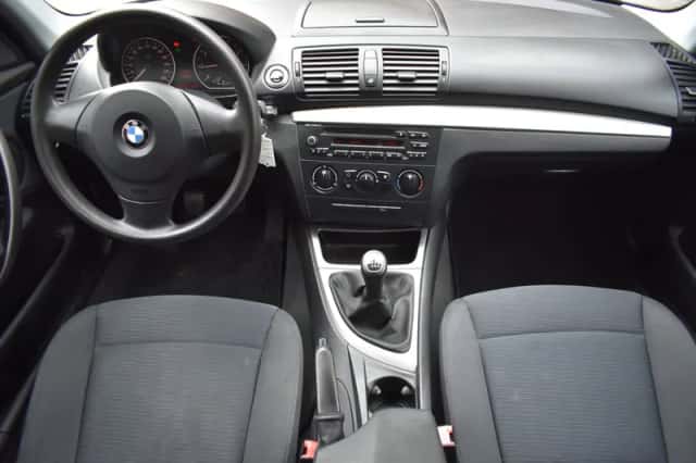 BMW 1-Serie (2011) thumbnail 2