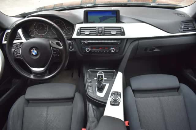 BMW 3-Serie (2012) thumbnail 2