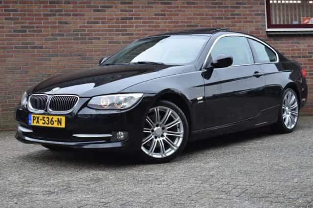 BMW 3-Serie (2011) thumbnail 1
