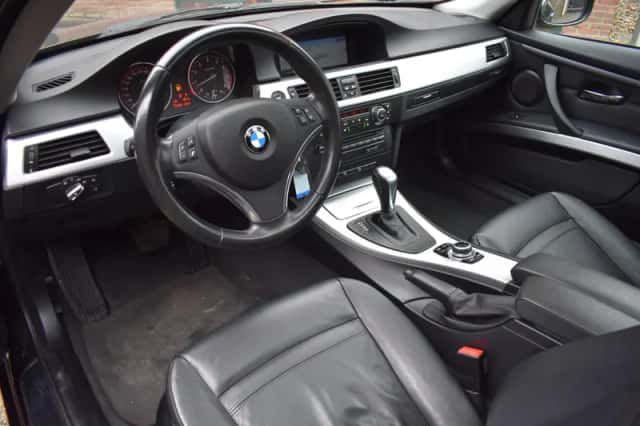 BMW 3-Serie (2011) thumbnail 2