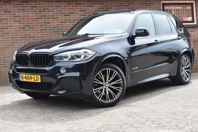 BMW X5 (2017) thumbnail 1