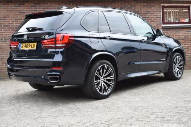 BMW X5 (2017) thumbnail 3