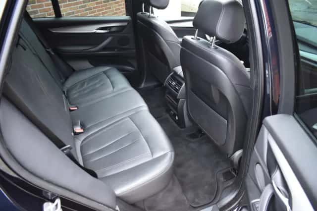 BMW X5 (2017) thumbnail 5