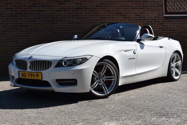 BMW Z4 (2011) thumbnail 1
