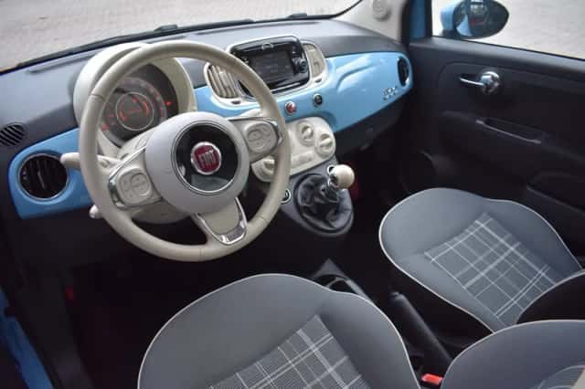 Fiat 500 (2017) thumbnail 2