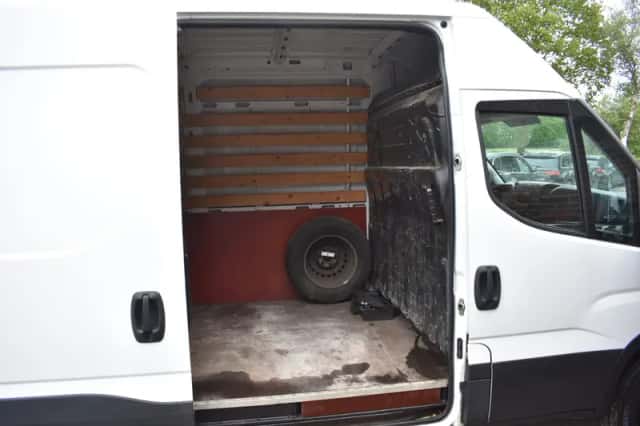Iveco Daily (2014) thumbnail 5