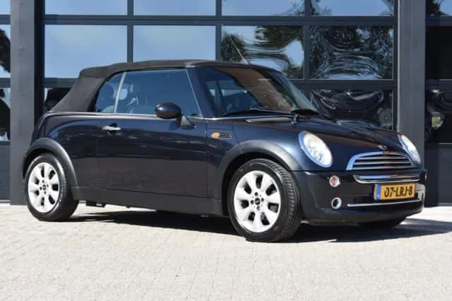 MINI Cabrio (2005) thumbnail 6