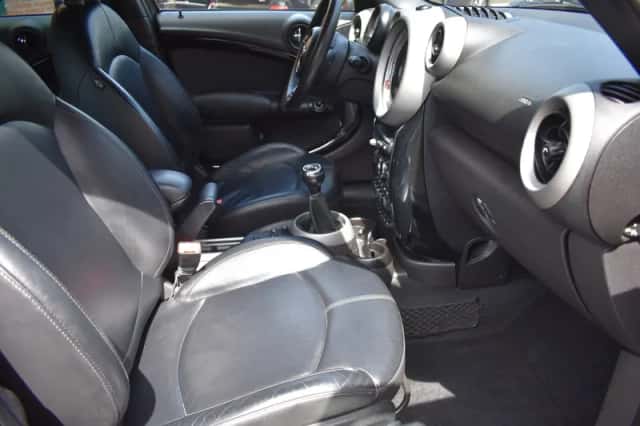 MINI Countryman (2012) thumbnail 4