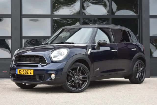 MINI Countryman (2011) thumbnail 1