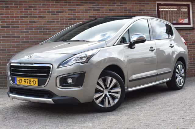 Peugeot 3008 (2016) thumbnail 1