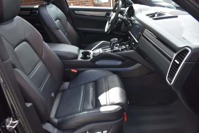 Porsche Cayenne (2018) thumbnail 4