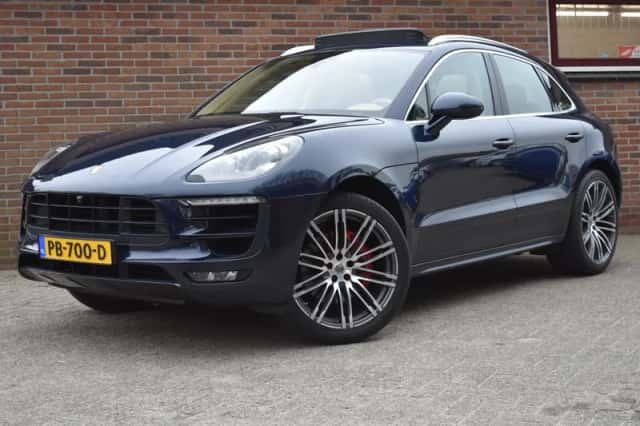 Porsche Macan (2017) thumbnail 1