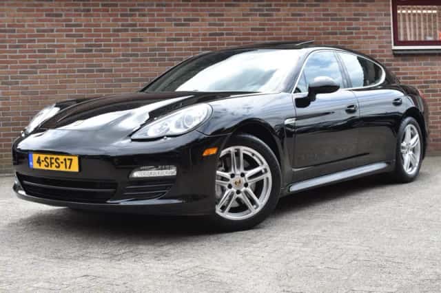 Porsche Panamera (2012) thumbnail 1