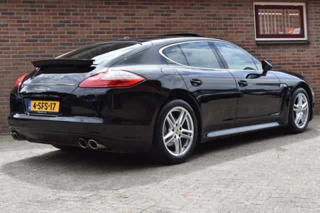 Porsche Panamera (2012) thumbnail 3