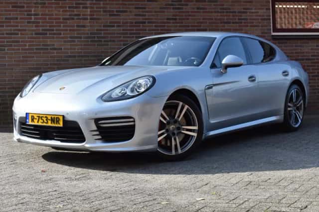 Porsche Panamera (2013) thumbnail 1