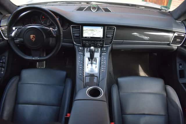 Porsche Panamera (2013) thumbnail 2