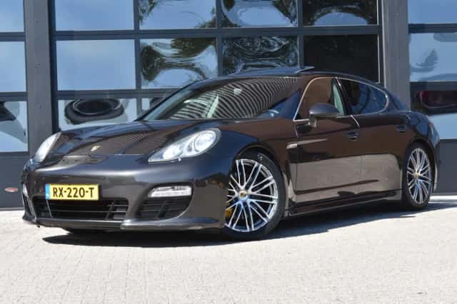 Porsche Panamera (2011) thumbnail 1
