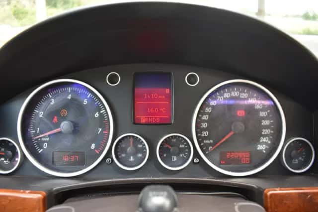 Volkswagen Touareg (2004) thumbnail 6
