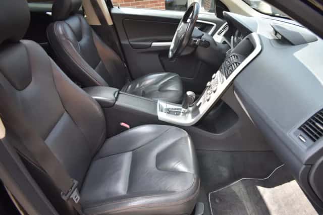 Volvo XC60 (2009) thumbnail 4