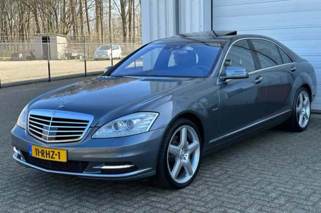Mercedes-Benz S-Klasse (2009) thumbnail 1