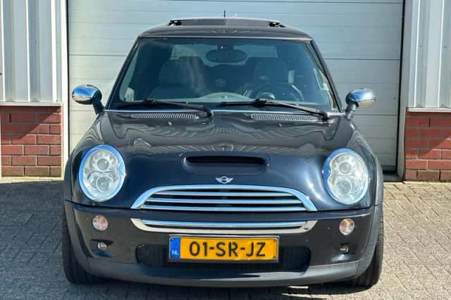 MINI Cooper S (2006) thumbnail 2