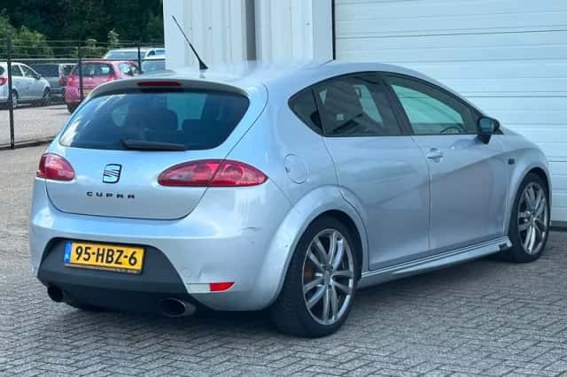 SEAT Leon (2008) thumbnail 5