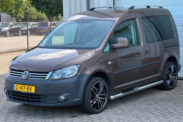 Volkswagen Caddy (2010) thumbnail 1