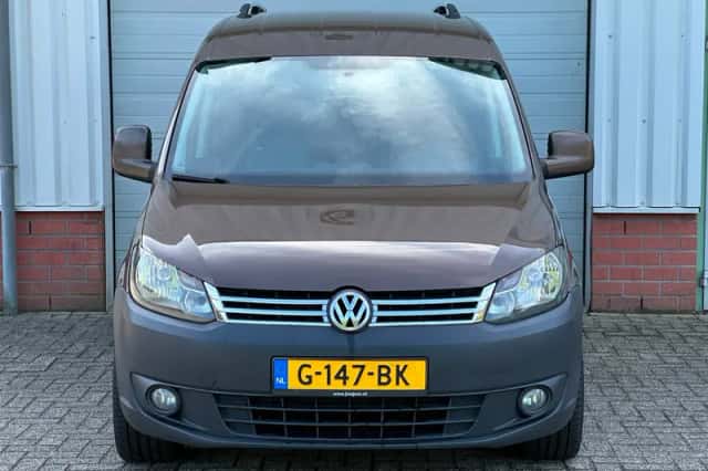 Volkswagen Caddy (2010) thumbnail 2