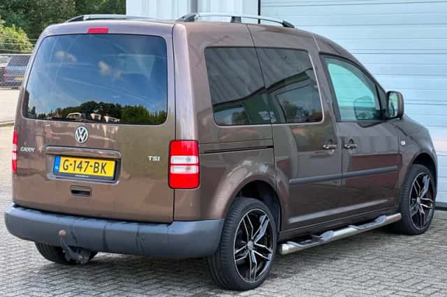 Volkswagen Caddy (2010) thumbnail 5