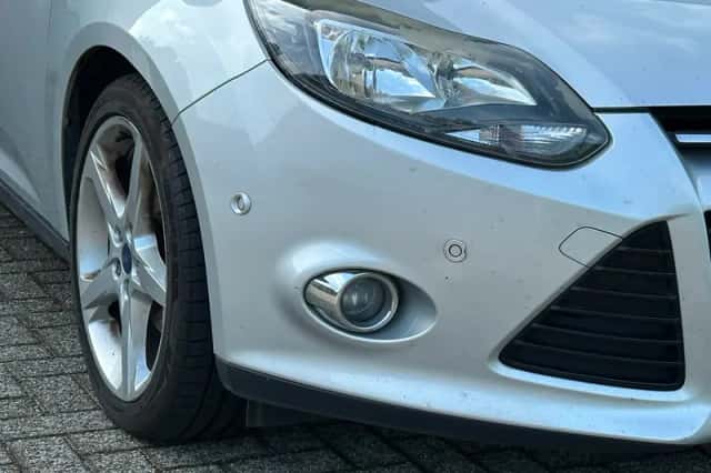 Ford Focus (2013) thumbnail 4
