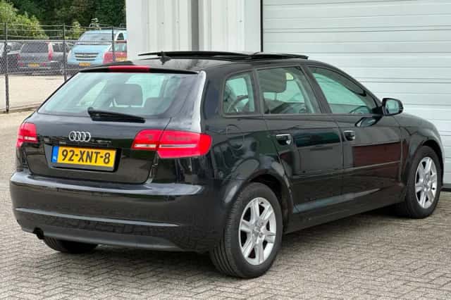 Audi A3 (2012) thumbnail 5