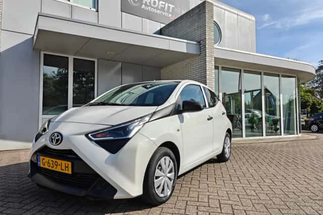 Toyota Aygo (2019) thumbnail 1