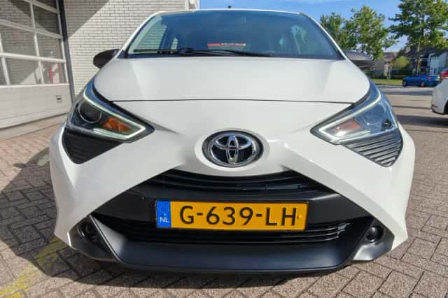 Toyota Aygo (2019) thumbnail 3