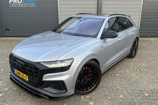 Audi Q8 (2021) thumbnail 3