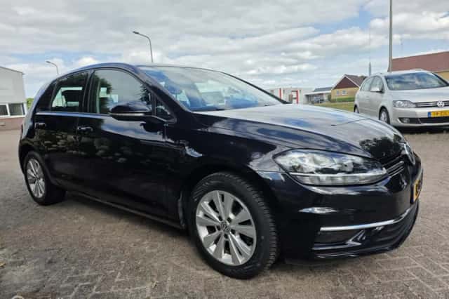 Volkswagen Golf (2017) thumbnail 6
