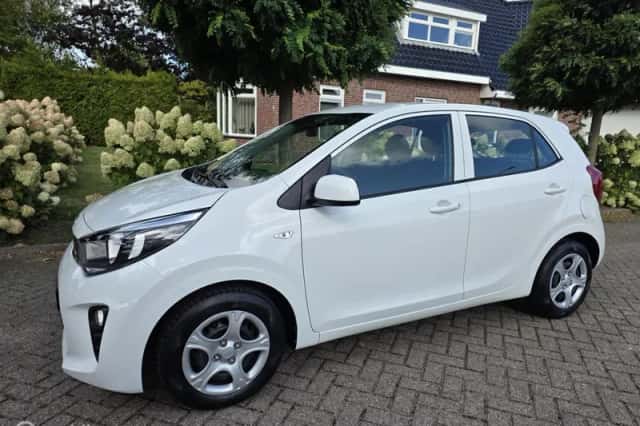 Kia Picanto (2021) thumbnail 1