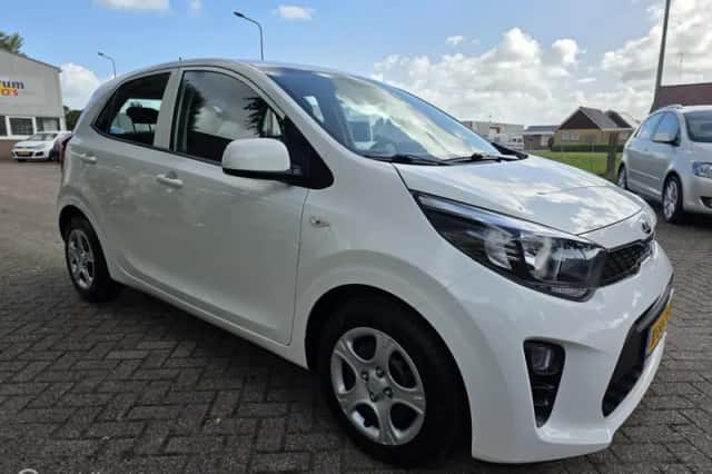 Kia Picanto (2021) thumbnail 6