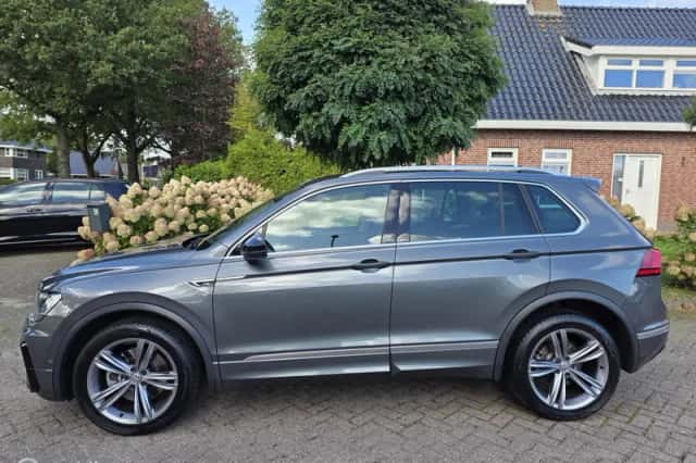 Volkswagen Tiguan (2020) thumbnail 2