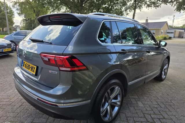 Volkswagen Tiguan (2020) thumbnail 5