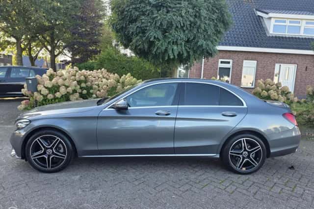 Mercedes-Benz C-Klasse (2020) thumbnail 2