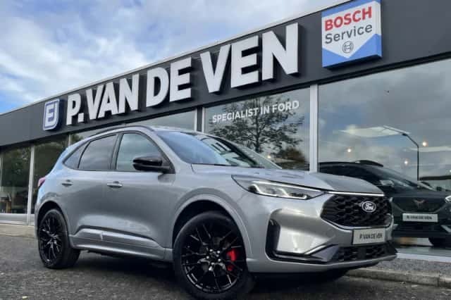 Ford Kuga (2025) thumbnail 1