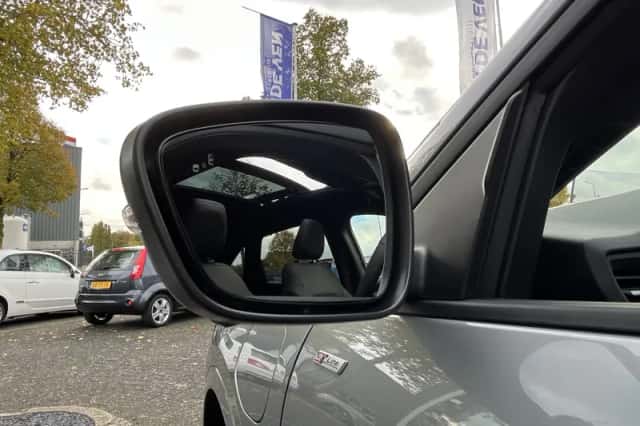 Ford Kuga (2025) thumbnail 5